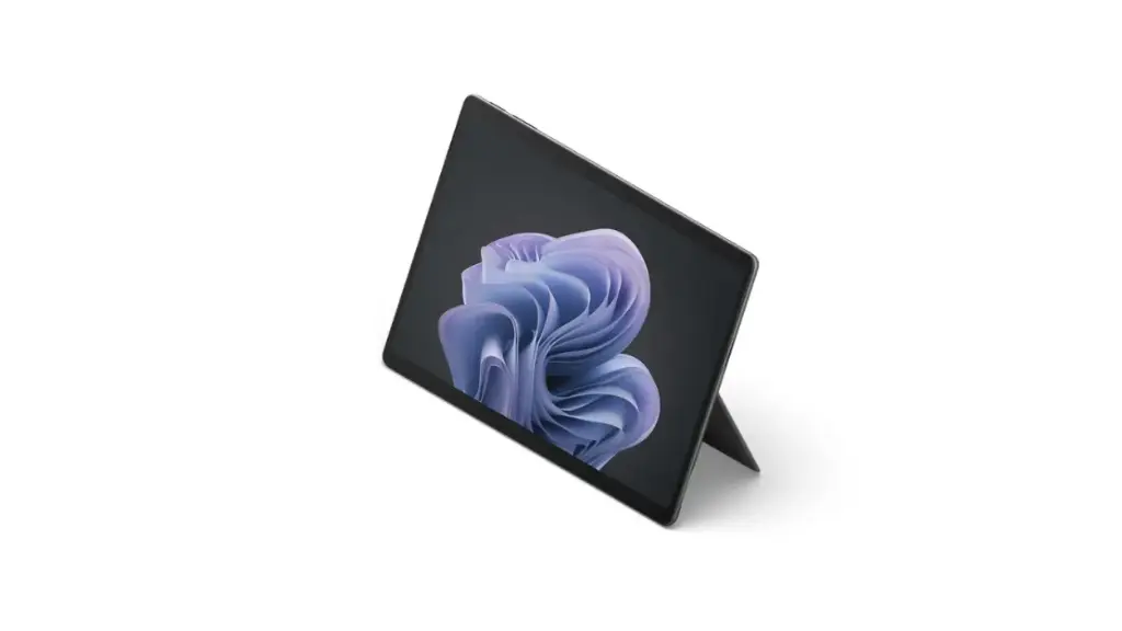 Microsoft Surface Pro 10 / Intel Ultra 5 135U / 8GB-DDR5 / 256GB-SSD / 13-Inch QHD / Win11 Pro / Black 
